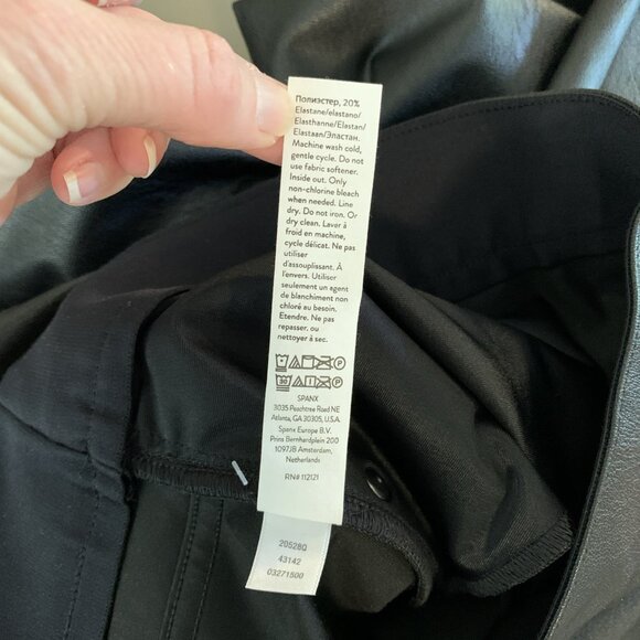 Spanx Womens 1X Petite Pants NEW Black Faux Leather Slim Straight Leg Stretch - Picture 12 of 16